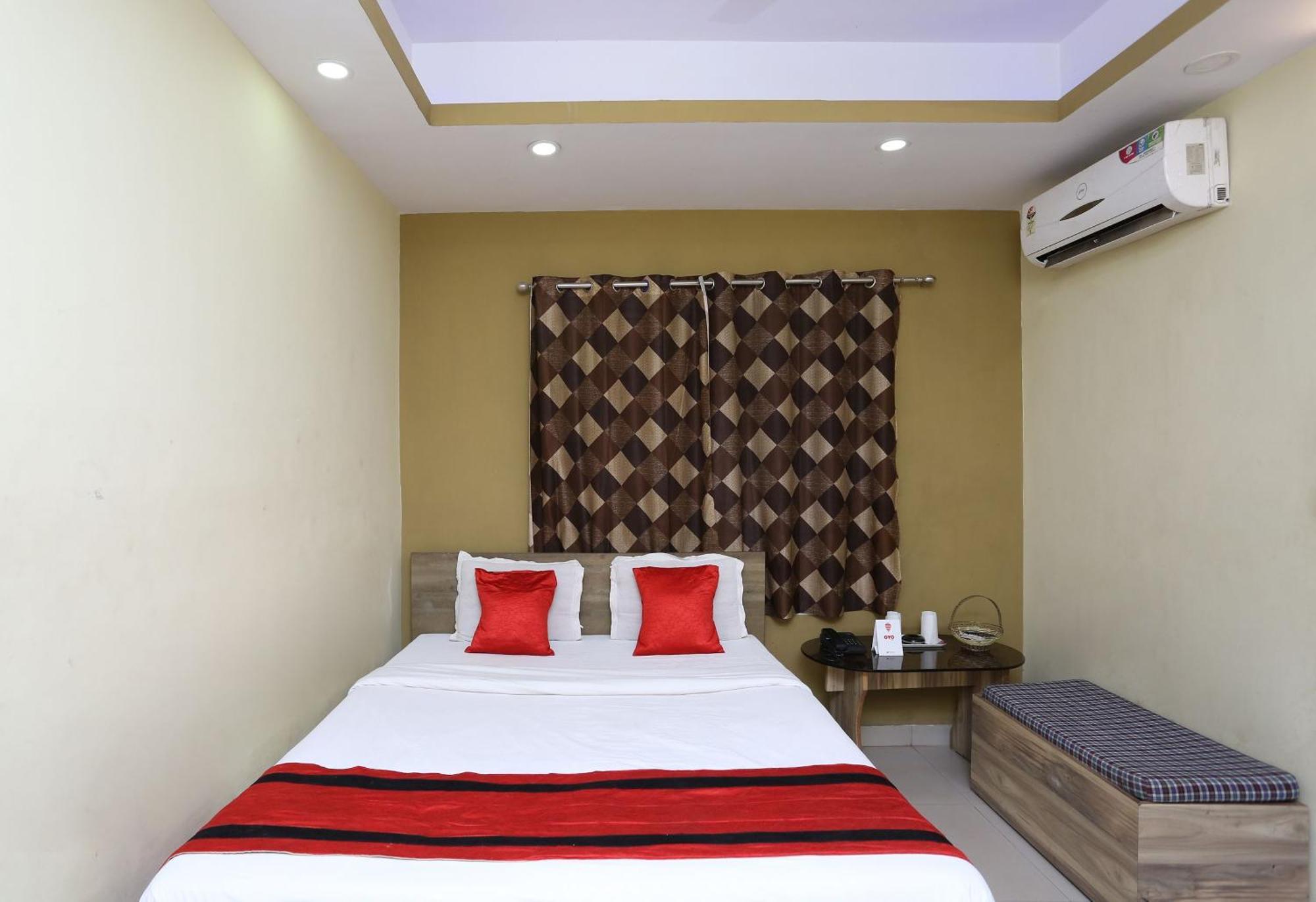 OYO 5718 Pratiksha Guest House Calcuta Exterior foto